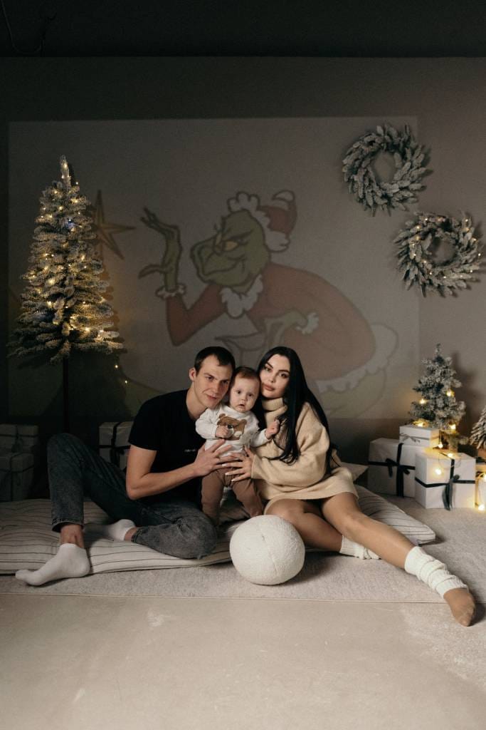 Семейная новогодняя фотосессия в Aesthetics Studio